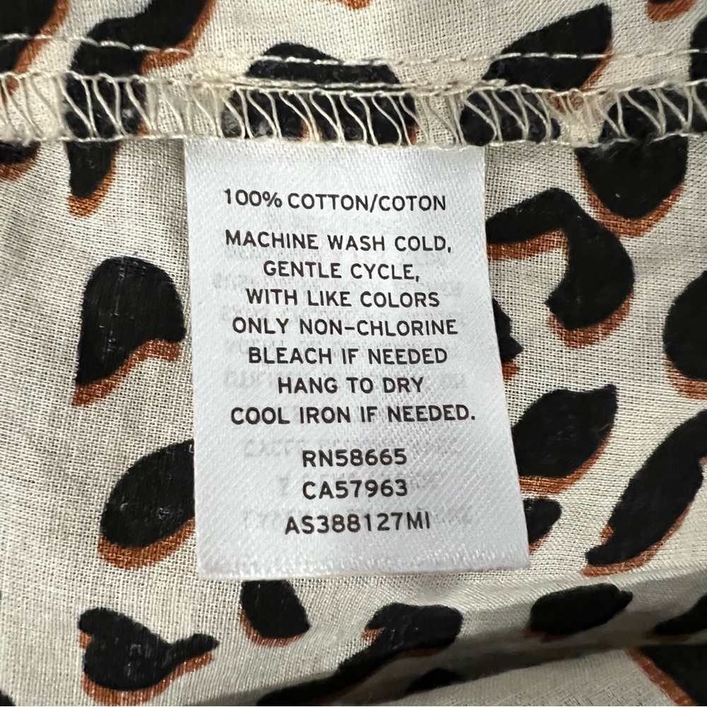 Nordstrom 1901 100% Cotton Leopard Button Down Blouse Size M - Picture 7 of 9